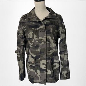 Love Tree Green Camouflage Jacket New Without Tags Size